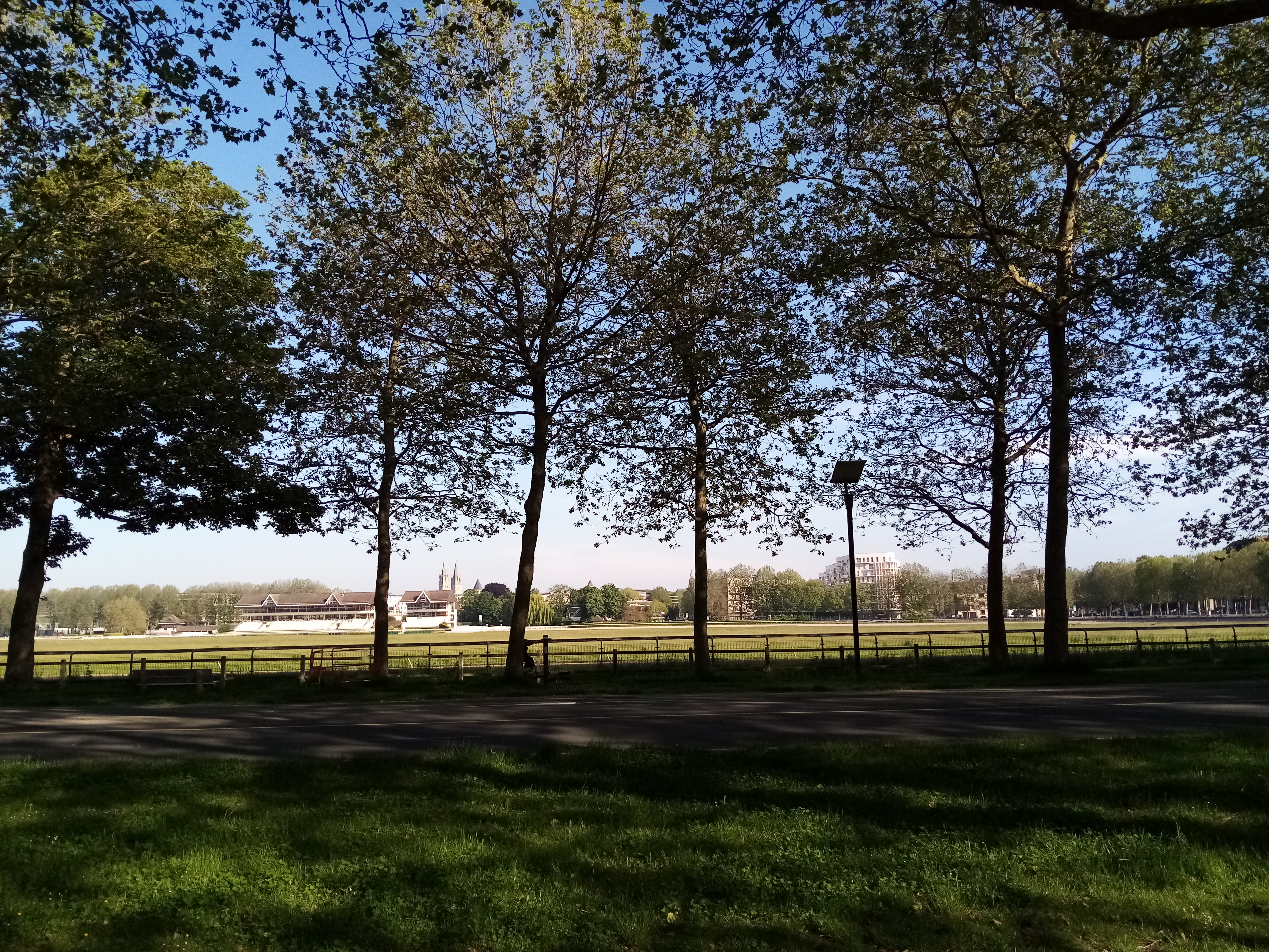 Promenade circulaire : les rondes de la Prairie (Caen)